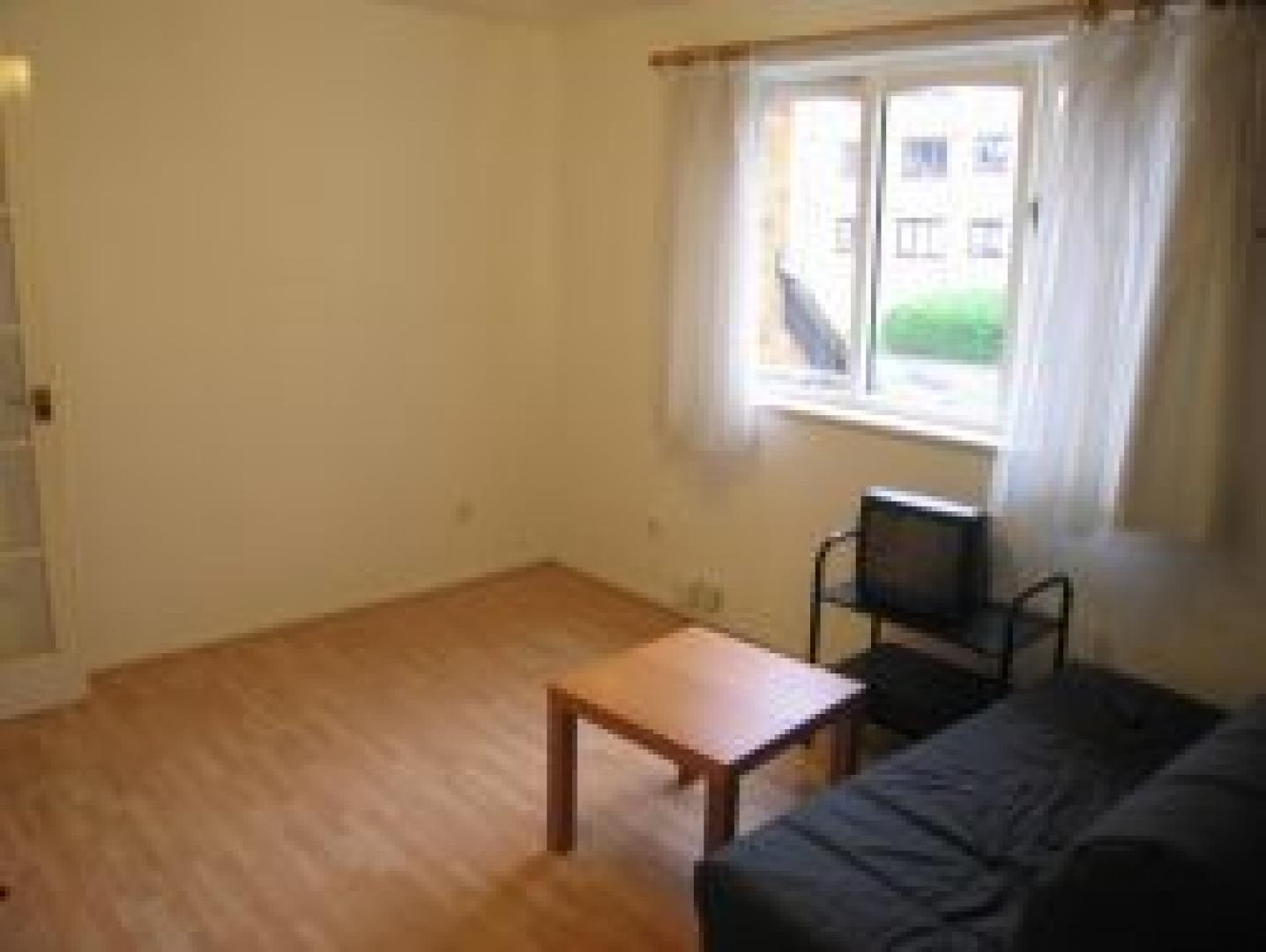 			NEW ON!, Studio Apartment, 1 bath, 1 reception Flat			 Cornmow Drive, DOLLIS HILL NW10